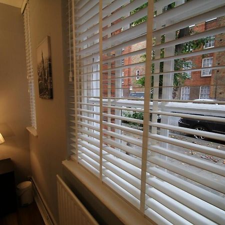 לונדון Molesey Apartments מראה חיצוני תמונה